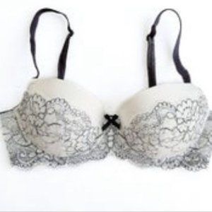 Victoria's Secret Black and Cream Lace Bra